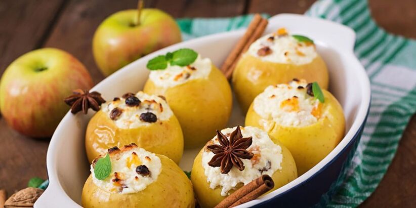 Idealan desert za hipoalergensku prehranu - pečene jabuke sa svježim sirom