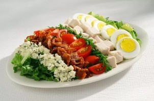 Hranjiva cobb-salata
